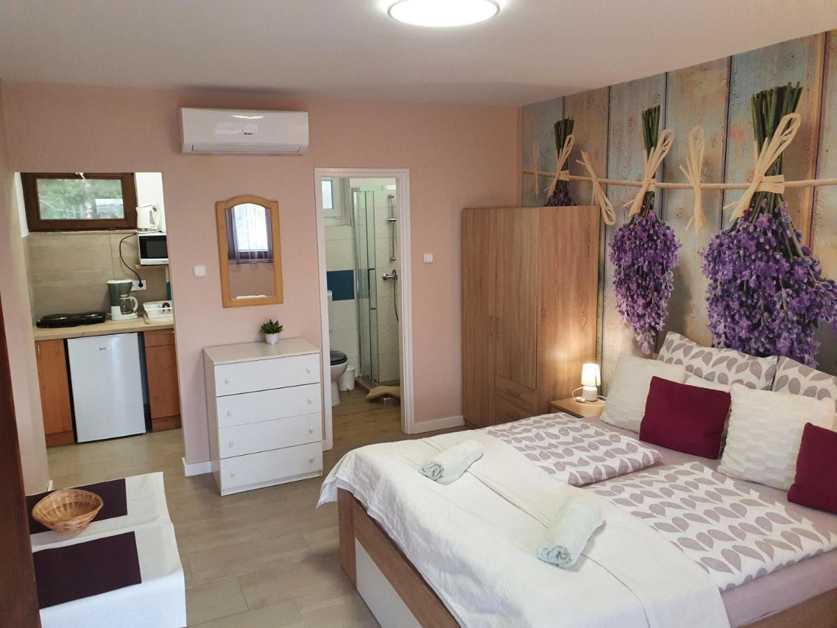 Lavendel Apartments Hévíz Екстериор снимка